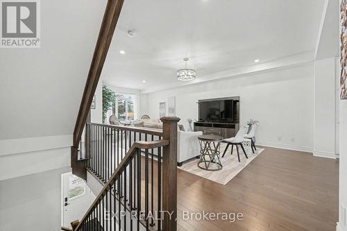 22 18Th Street N, Wasaga Beach, ON - Indoor Photo Showing Other Room