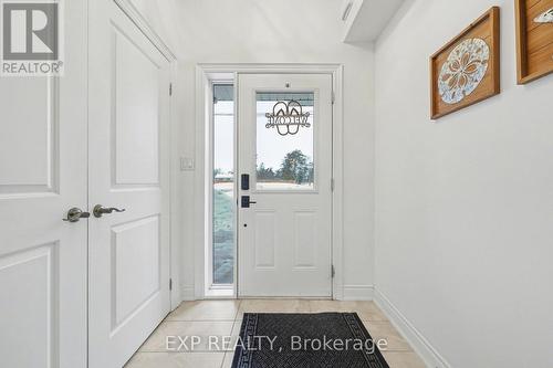 22 18Th Street N, Wasaga Beach, ON - Indoor Photo Showing Other Room