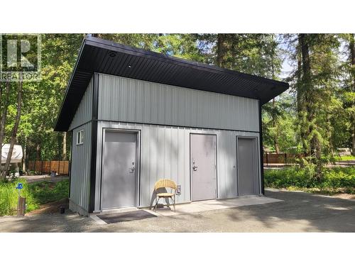 7704 97A Highway, Mara, BC 
