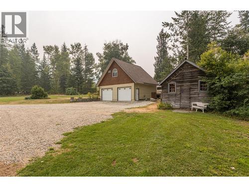 7704 97A Highway, Mara, BC - Outdoor
