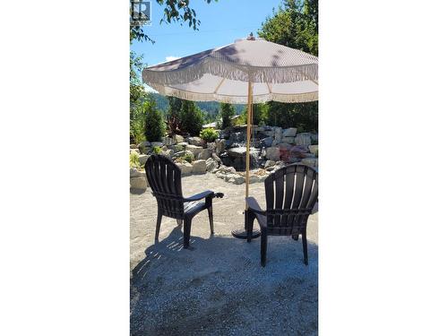 7704 97A Highway, Mara, BC - Outdoor