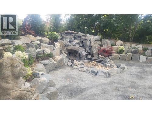 7704 97A Highway, Mara, BC - Outdoor