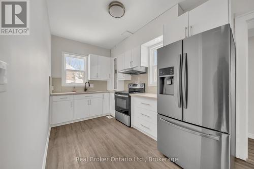 73 Hope Street E, East Zorra-Tavistock (Tavistock), ON - Indoor Photo Showing Kitchen
