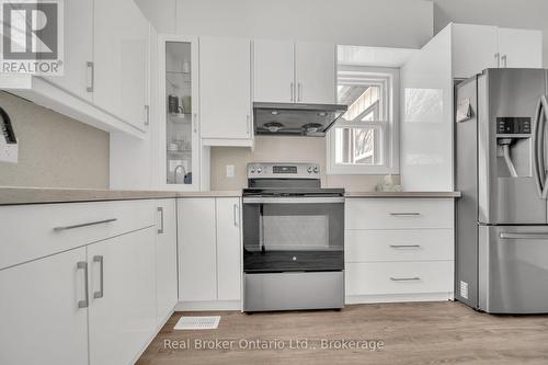 73 Hope Street E, East Zorra-Tavistock (Tavistock), ON - Indoor Photo Showing Kitchen