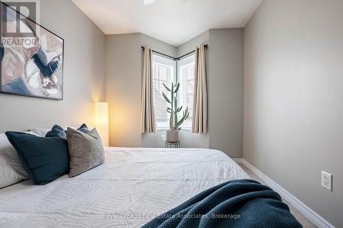 Bedroom - 44 Sutcliff Lane, Halton Hills, ON - Indoor Photo Showing Bedroom