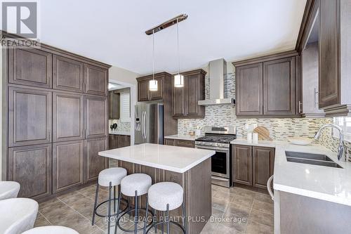 3146 Southwind Road, Mississauga, ON - Indoor Photo Showing Kitchen With Double Sink With Upgraded Kitchen