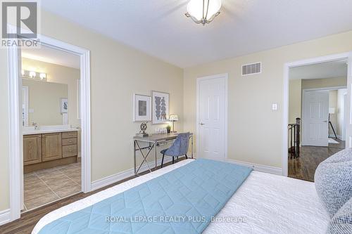 3146 Southwind Road, Mississauga, ON - Indoor Photo Showing Bedroom