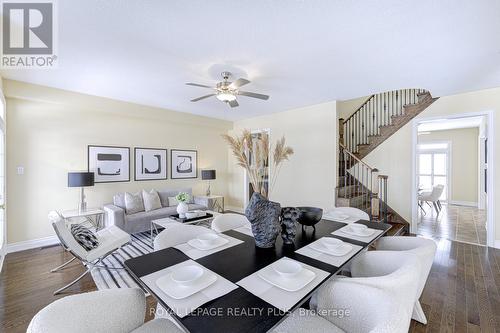 3146 Southwind Road, Mississauga, ON - Indoor Photo Showing Living Room