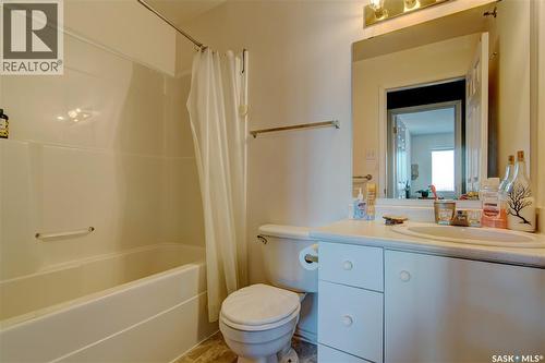 404 2203 Angus Street, Regina, SK - Indoor Photo Showing Bathroom