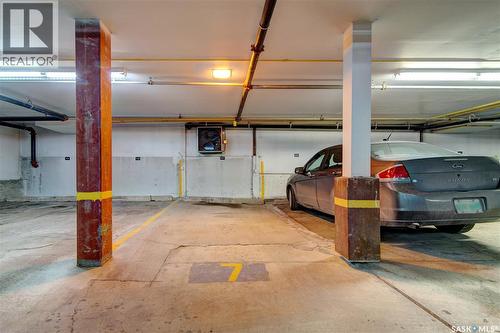 404 2203 Angus Street, Regina, SK - Indoor Photo Showing Garage