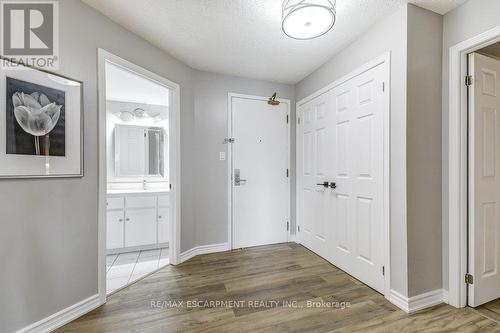 9D - 67 Caroline Street S, Hamilton, ON - Indoor Photo Showing Other Room