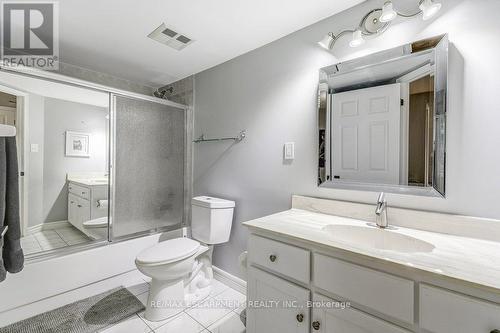 9D - 67 Caroline Street S, Hamilton, ON - Indoor Photo Showing Bathroom