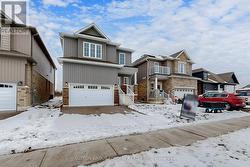 36 HILLCROFT WAY  Kawartha Lakes, ON K0M 1A0