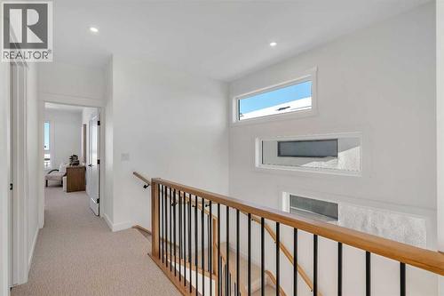 2436 30 Avenue Sw, Calgary, AB - Indoor Photo Showing Other Room