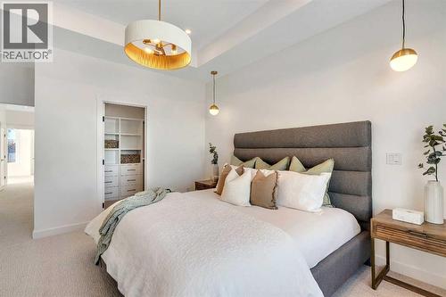 2436 30 Avenue Sw, Calgary, AB - Indoor Photo Showing Bedroom