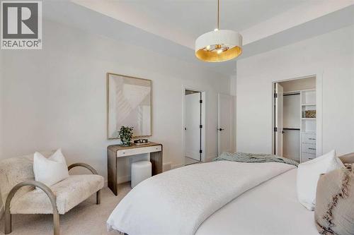2436 30 Avenue Sw, Calgary, AB - Indoor Photo Showing Bedroom