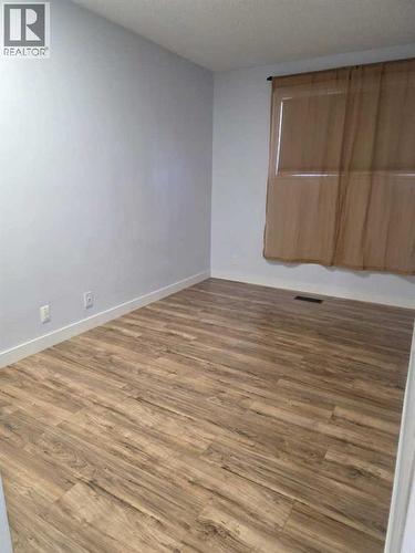 192 Templevale Road Ne, Calgary, AB - Indoor Photo Showing Other Room