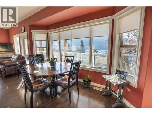 434 Eastside Road, Okanagan Falls, BC - Indoor Photo Showing Dining Room