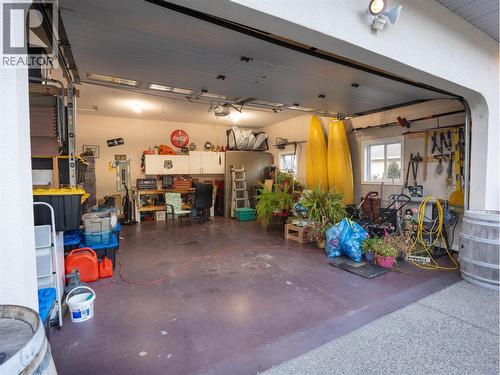 434 Eastside Road, Okanagan Falls, BC - Indoor Photo Showing Garage