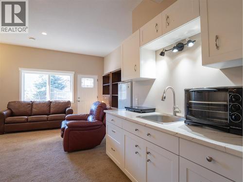 434 Eastside Road, Okanagan Falls, BC - Indoor