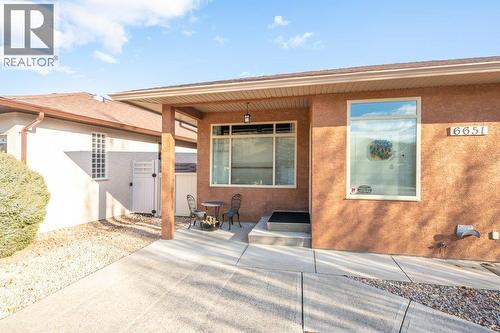 6651 Oxbow Crescent, Oliver, BC - Outdoor