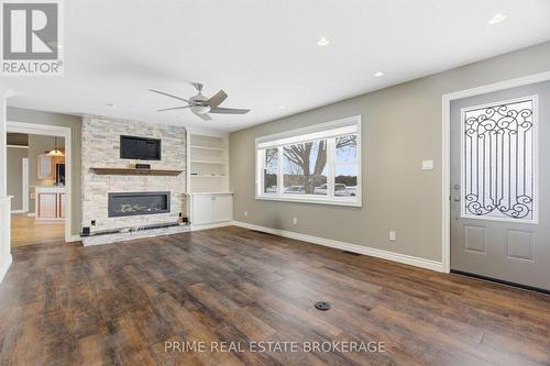 40987 Kirkton Road, South Huron (Exeter), ON - Indoor Photo Showing Living Room With Fireplace