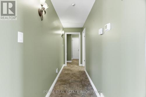 40987 Kirkton Road, South Huron (Exeter), ON - Indoor Photo Showing Other Room