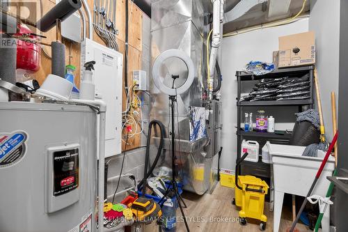 63 Front Street W, Strathroy-Caradoc (Nw), ON 