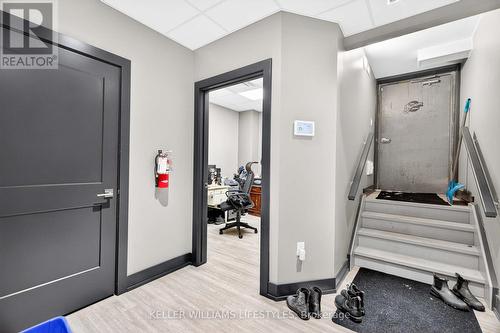 63 Front Street W, Strathroy-Caradoc (Nw), ON 