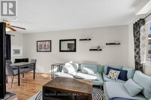 12 - 68 King Street, Ottawa, ON - Indoor Photo Showing Living Room