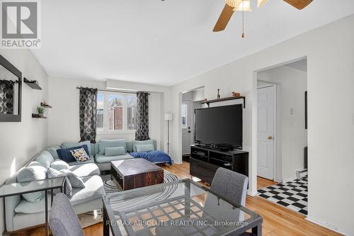 12 - 68 King Street, Ottawa, ON - Indoor Photo Showing Living Room