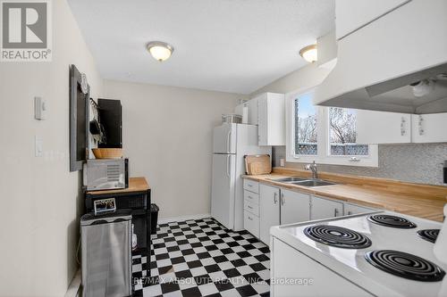 12 - 68 King Street, Ottawa, ON - Indoor Photo Showing Kitchen With Double Sink