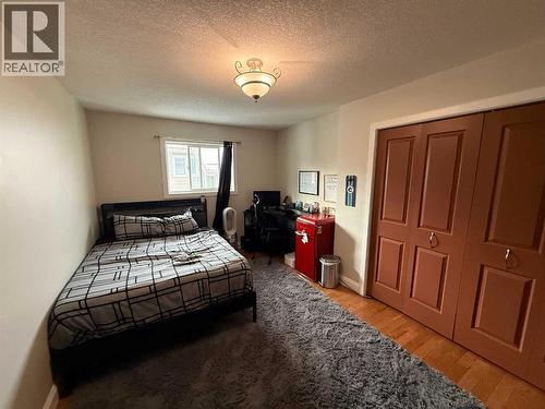 118 Wanyandi Avenue, Hinton, AB - Indoor Photo Showing Bedroom