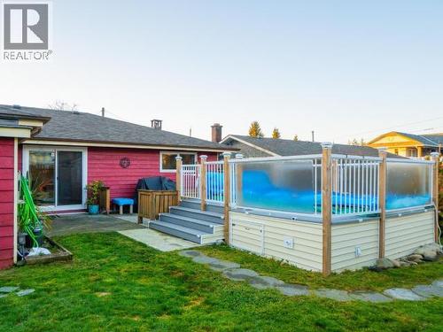 4678 Ontario Ave, Powell River, BC - Outdoor