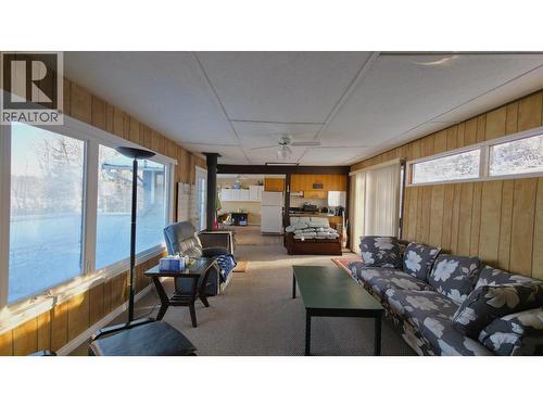 41100 S Bednesti Lake Road, Bednesti, BC - Indoor