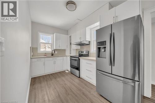 73 Hope Street E, Tavistock, ON - Indoor Photo Showing Kitchen