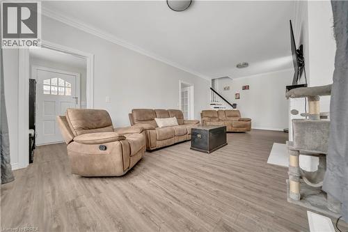 73 Hope Street E, Tavistock, ON - Indoor Photo Showing Living Room