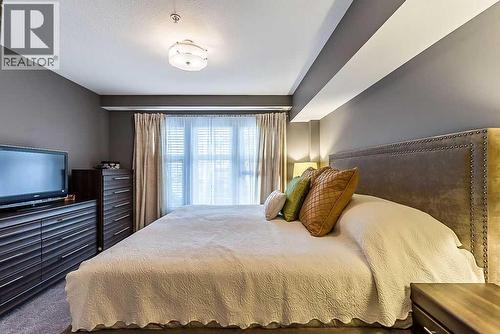 2114, 11 Mahogany Row Se, Calgary, AB - Indoor Photo Showing Bedroom