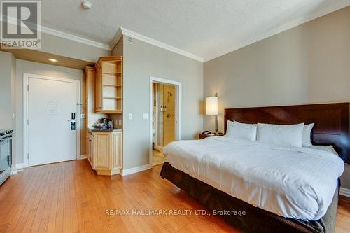 4305 - 1 King Street W, Toronto, ON - Indoor Photo Showing Bedroom