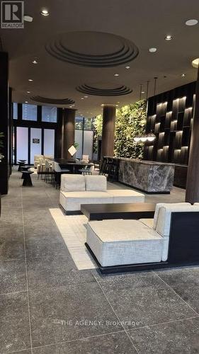 2103 - 120 Broadway Avenue N, Toronto, ON - Outdoor