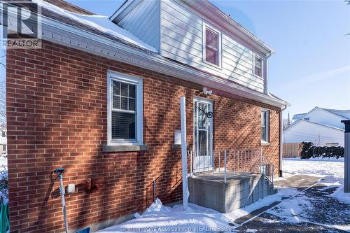 17 Grand Avenue, Wallaceburg, ON - Outdoor With Exterior