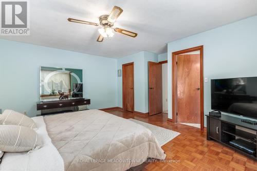 61 Aldred Drive, Scugog, ON - Indoor Photo Showing Bedroom