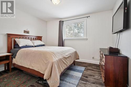 19113 Highway 48, East Gwillimbury, ON - Indoor Photo Showing Bedroom