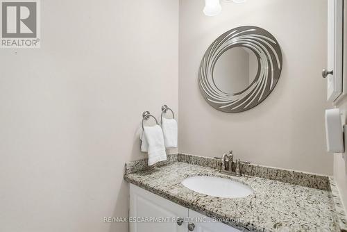148 Glenariff Drive, Hamilton, ON - Indoor Photo Showing Bathroom