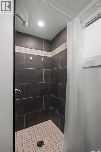 3103 Grey Owl Crescent, Prince Albert, SK - Indoor Photo Showing Bathroom