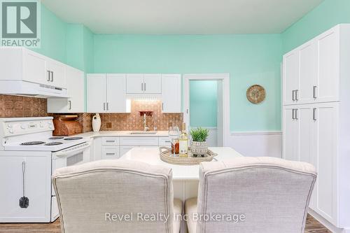 453 Drew Street, Woodstock (Woodstock - North), ON - Indoor Photo Showing Kitchen
