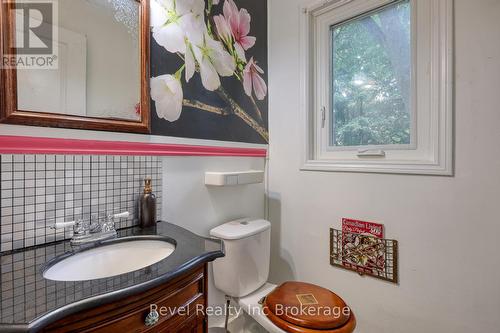 453 Drew Street, Woodstock (Woodstock - North), ON - Indoor Photo Showing Bathroom