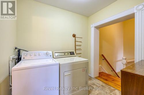 453 Drew Street, Woodstock (Woodstock - North), ON - Indoor Photo Showing Laundry Room