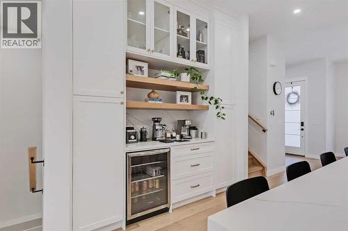 619 55 Avenue Sw, Calgary, AB - Indoor