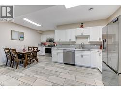 Suite Kitchen - 